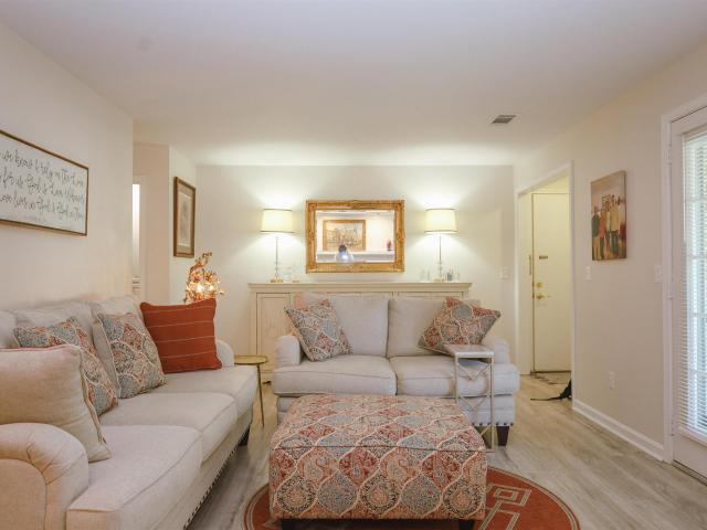 6728 Newburgh Road