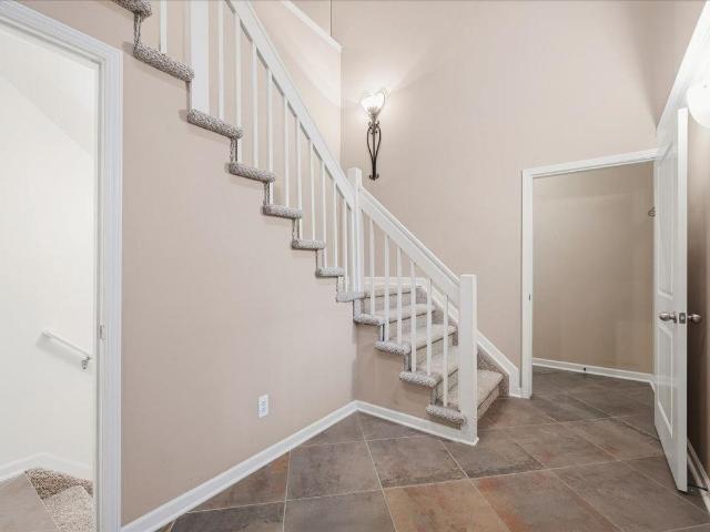 6729 Boulder Pointe Drive # 8