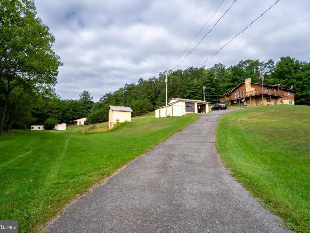 672 Creek Road