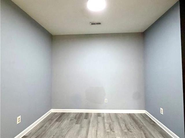 672 Bartons Landing Place 1
