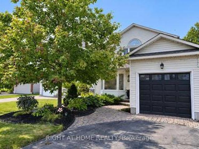 672 Farmbrook Crescent, Ottawa, ON, K4A 2L1 house for sale | Listing ID X13772 | Royal LePage