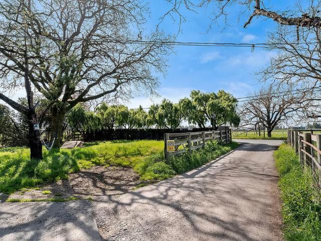 672 Irwin Ln, Santa Rosa, CA 95401 | MLS #ML82041