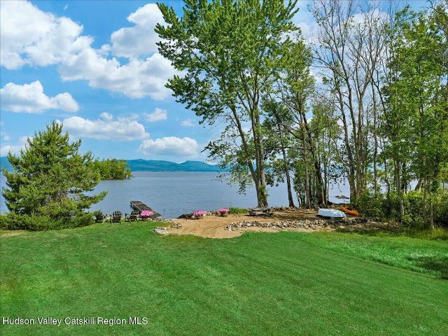 672 Lakeview Road