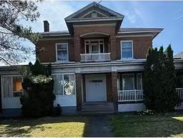 672 Principale St, Saint Léonard, NB, E7E 2H6 house for sale.