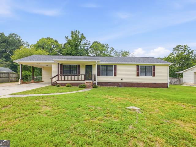 672 Reeceburg Road SE