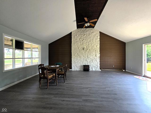 6736 W County Road 675 S