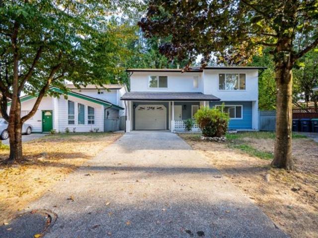 6738 B Street, Surrey, BC, V3W 7C4 house for sale | Listing ID R3177 | Royal LePage