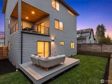 6738 21st Ave SW, Seattle, WA 98106 | MLS #2513