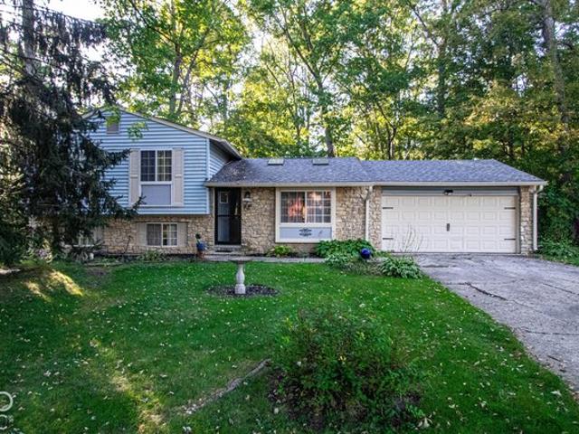 6730 Woodmere Cir, Indianapolis, IN 46260