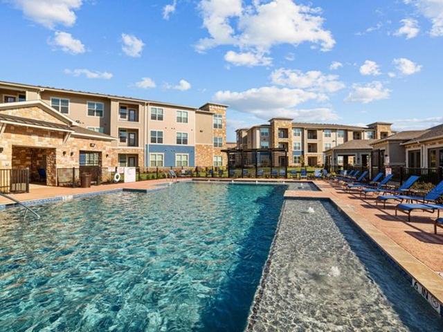 6731 Southwest Pkwy, Wichita Falls, TX 76310