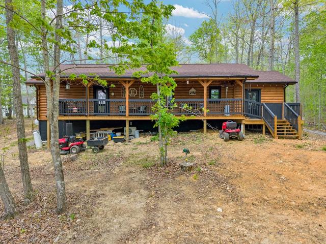 673 Arrowhead Ln