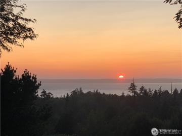 673 Majestic View Lane