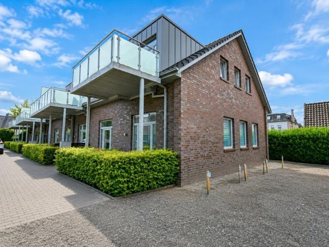 6744 Attraktive 2 Zimmer Dachgeschosswohnung mit EBK & Balkon!