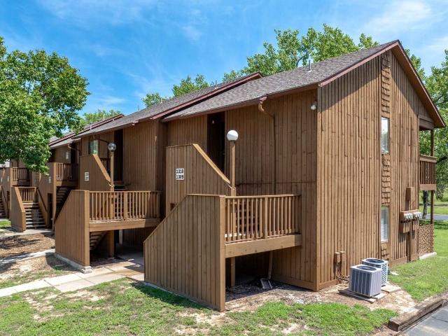 6747 W Par Ln 2 Bedroom Apartment for Rent at 6747 W Par Ln, Wichita, KS 67212