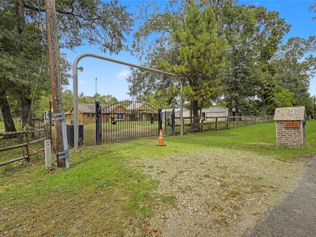 6742 Dusty Lane
