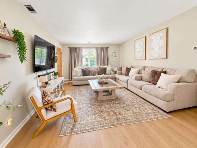 6743 W Irving Park Road # 202