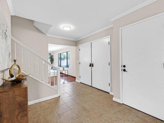 674 Canterbury Place
