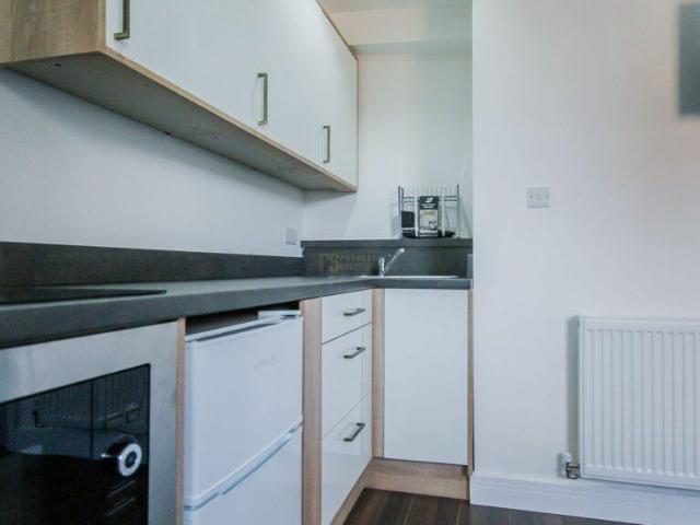 674 Bristol Road, Birmingham B29 1 bed terraced house to rent £1,192 pcm £275 pw