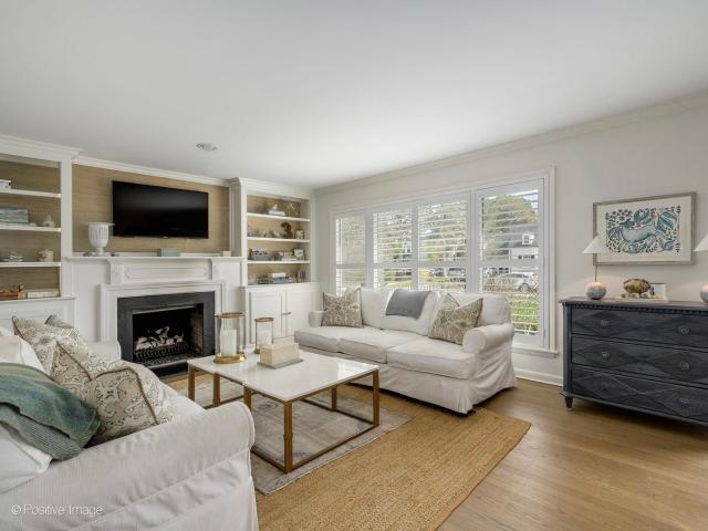 674 Highview Terrace