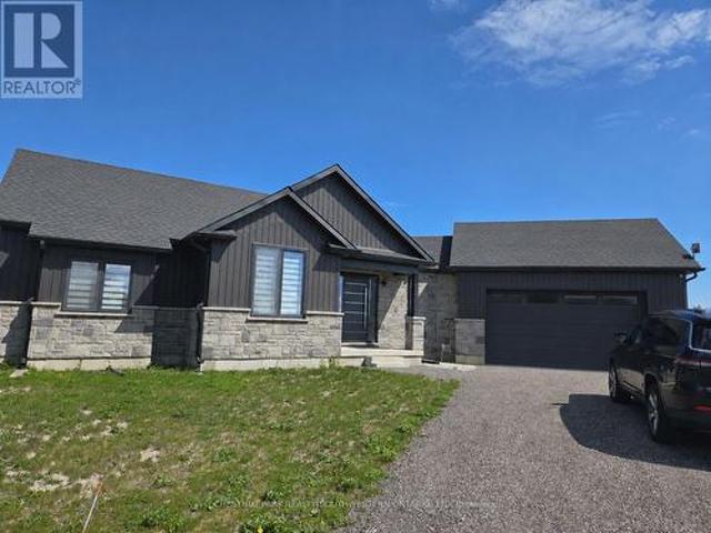 6756 Nottawasaga 33/34 Side Road, Clearview, ON, L0M 1S0 house for lease | Listing ID S13450 | Royal LePage