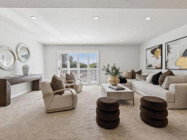 675 Sharon Park 307