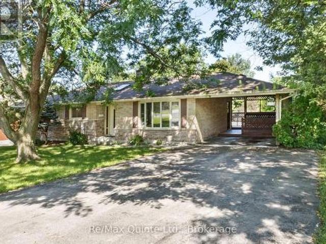 675 Palace Road, Greater Napanee, ON, K7R 1A6 house for sale | Listing ID X13666 | Royal LePage