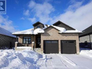 House for sale in Perth, Ontario - Deck