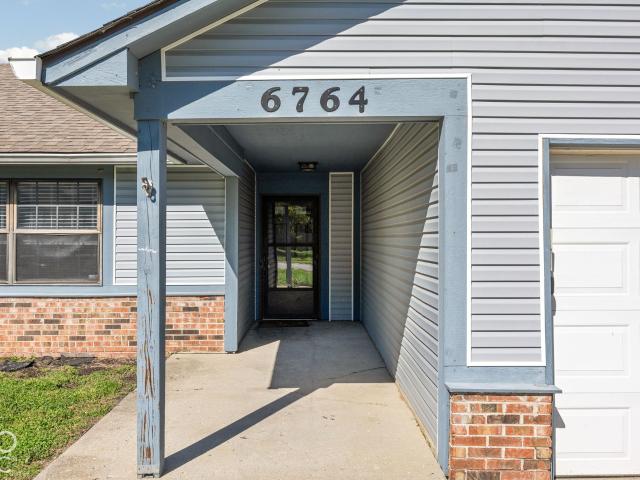 6764 Dunsany Lane