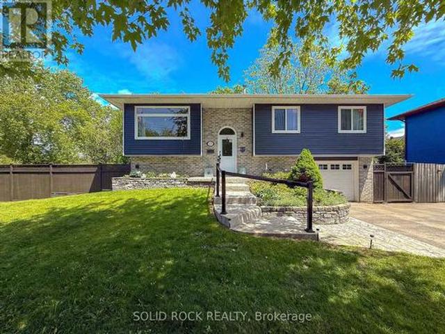 676 Centre Street, Kingston South Of Taylor Kidd Blvd, ON, K7M 5E4 house for sale | Listing ID X13567 | Royal LePage