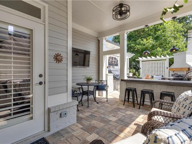 676 Dunbrody Drive