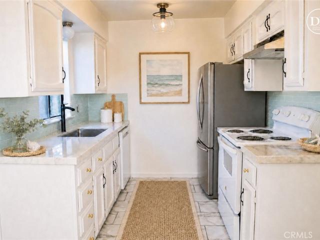 676 N 12th N 2