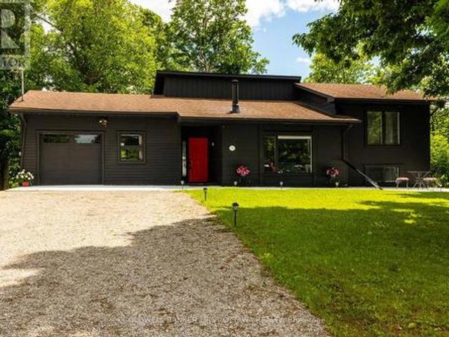 6779 Roger Stevens Drive, Montague, ON, K7A 4S6 house for sale | Listing ID X13712 | Royal LePage