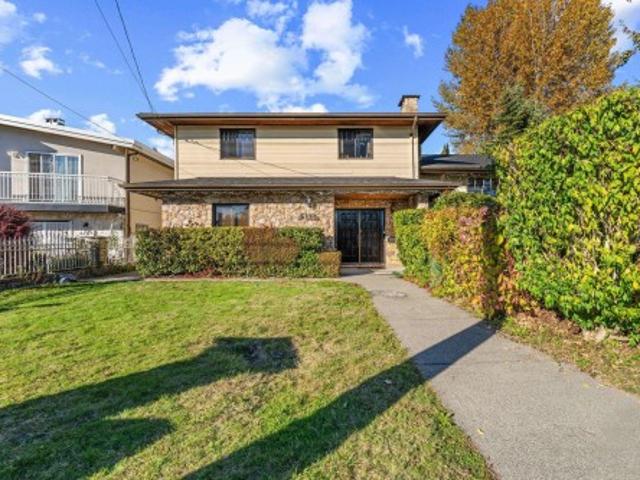 6773 Halifax Street, Burnaby, BC, V5B 2R3 house for sale | Listing ID R3176 | Royal LePage
