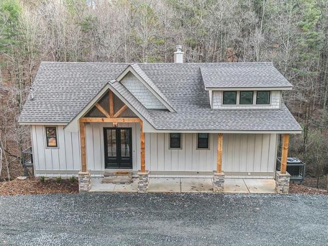 677 Catawba Cir, Ellijay, GA