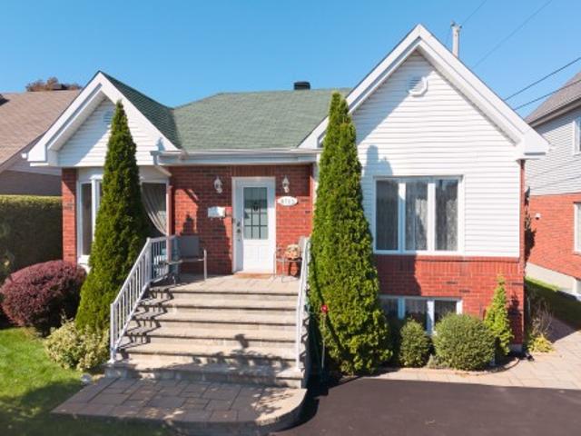6785 Rue Booker, Brossard, QC, J4V 3S1 house for sale | Listing ID 27182 | Royal LePage