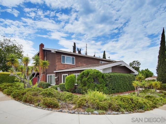 6789 renkrib avenue