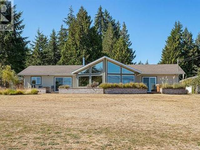 6780 Island Hwy West, Bowser, BC, V0R 1G0 house for sale | Listing ID 1047 | Royal LePage