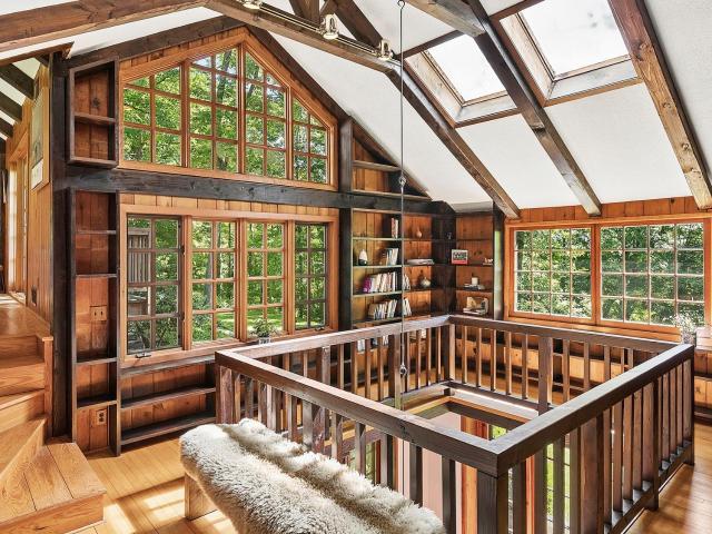 678 Golf Ridge Road