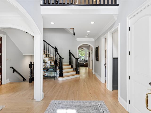 678 Oak Street
