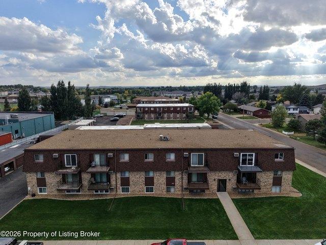 679 19th St W Apt 9, Dickinson, ND 58601