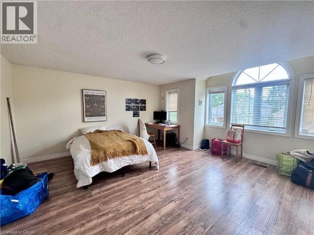 679 KARLSFELD Road, Waterloo, Ontario, N2T2V3