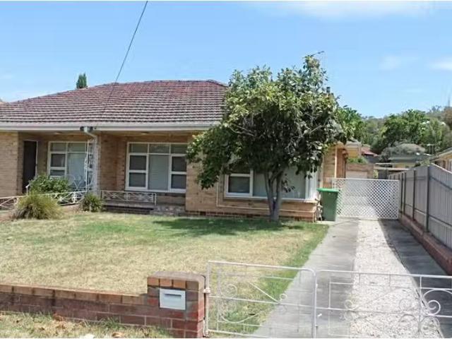 679 Pemberton Street, Albury House for rent Listed by Anthony.