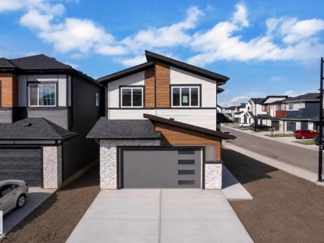 6804 Ave Nw, Edmonton, AB, T5Z 0W4 house for sale | Listing ID E4505 | Royal LePage