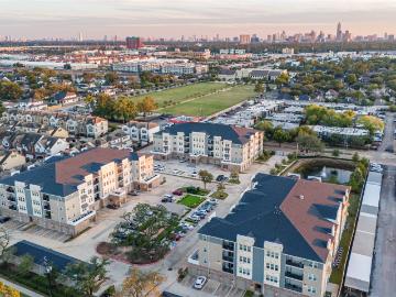 6804 Westview Drive 3404
