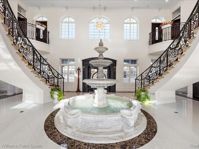 68050 Hillside Lane, Washington Township, US, MI