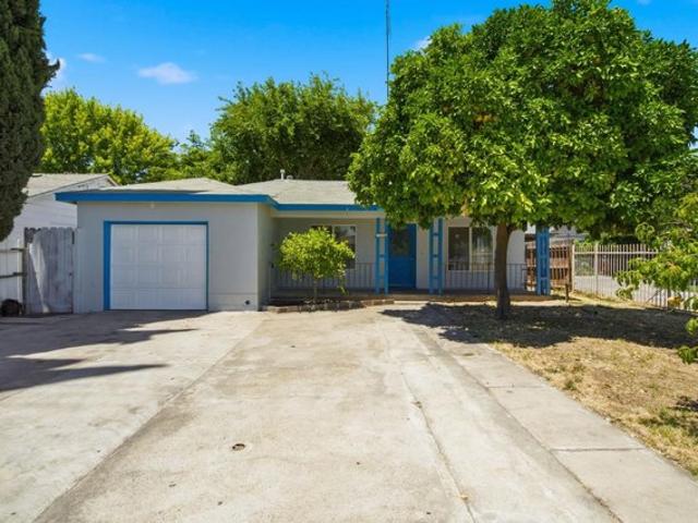 6807 Cottage St, Winton, CA 95388