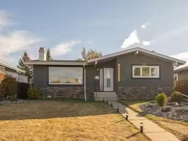 6807 98A Avenue, Edmonton, AB, T6A 0B9 house for sale Listi.