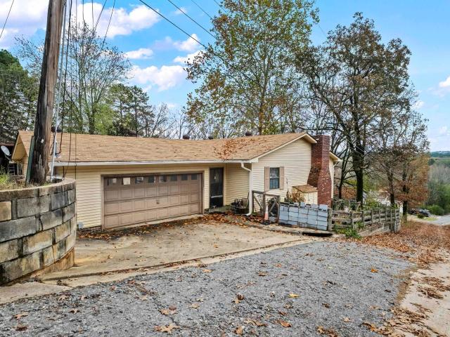 6808 Pryer Lane