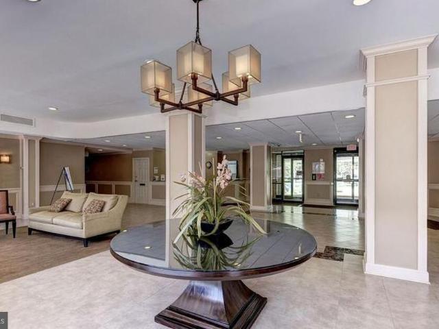 6800 Fleetwood Road # 913
