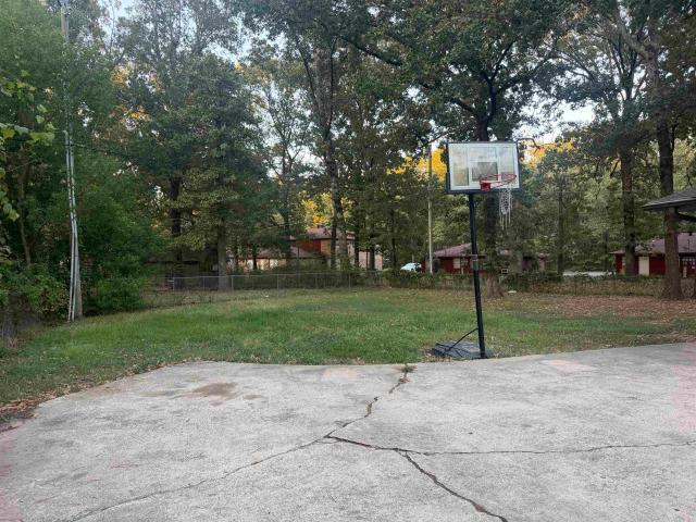 6801 White Oak Cove